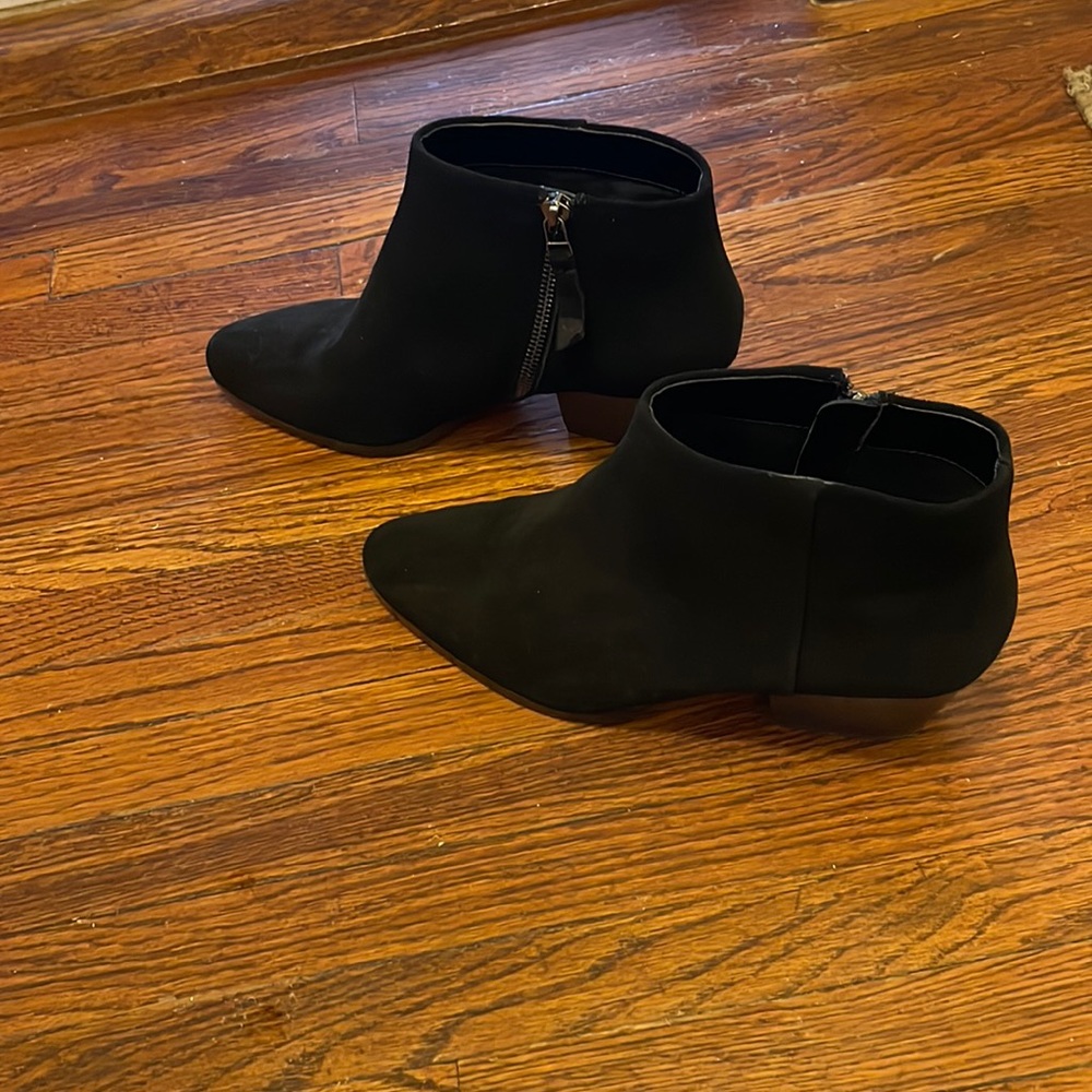 Banana republic black suede booties - size 7